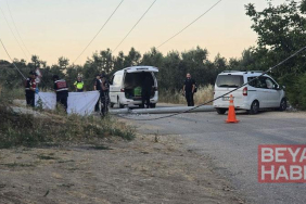 Kaza yapan sürücüye yardıma giderken elektrik akımına kapılıp, öldü