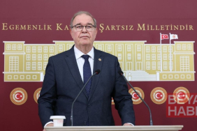 19 yıldır milletvekilliği yapan Faik Öztrak, Özgür Özel'i böyle eleştirdi: 'Makamlarından bir türlü vazgeçmeyenler...'