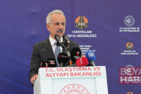 Ulaştırma ve Altyapı Bakanı Uraloğlu: Hakkari'nin her köşesini çağın gereklerine uygun hale getirmeye devam edeceğiz