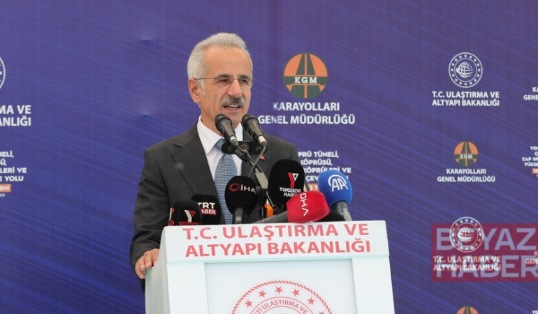Ulaştırma ve Altyapı Bakanı Uraloğlu: Hakkari'nin her köşesini çağın gereklerine uygun hale getirmeye devam edeceğiz