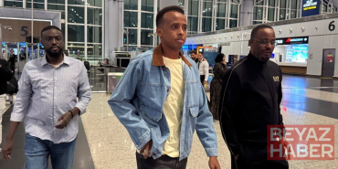 ABD'ye girişi reddedilen Somalili hakem Artan, İstanbul'dan ülkesine döndü
