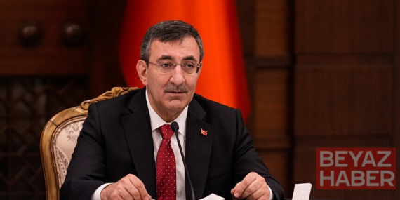 Cumhurbaşkanı Yardımcısı Yılmaz'dan karne alan öğrencilere "kitap okuma ve spor" tavsiyesi