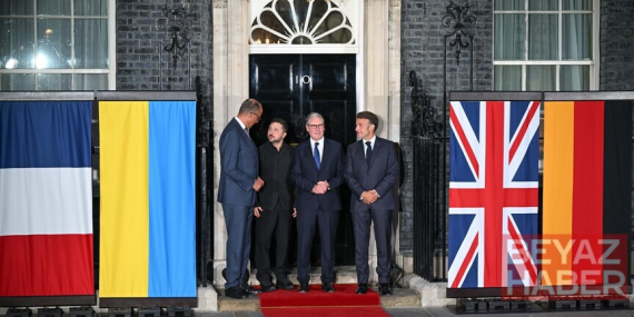 E3 ülkelerinin liderleri, Londra'da Ukrayna Devlet Başkanı Zelenskiy ile görüştü