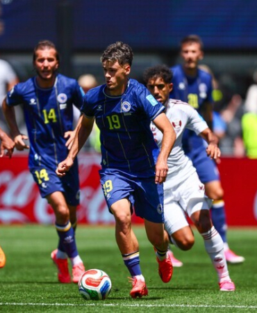 Katar'ı 3-1 mağlup eden Bosna Hersek son 32 turu şansını sürdürdü