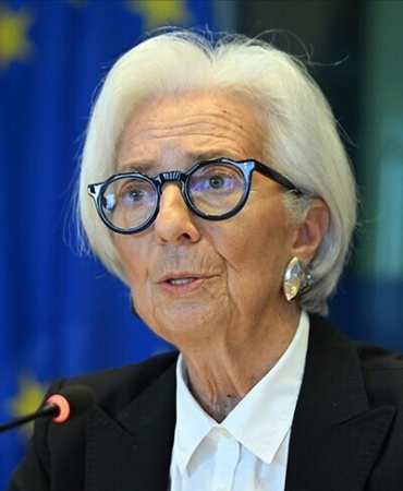 ECB Başkanı Lagarde, faiz artırımının Orta Doğu’daki savaşın doğrudan sonucu olduğunu söyledi: