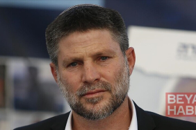 İsrailli bakan Smotrich, İsrail'e atılan her roket için Beyrut'ta 10 binanın yıkılması çağrısını yineledi