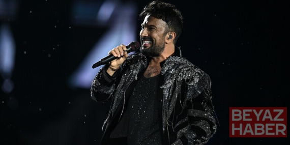Tarkan, Koç Holding'in 100. yıl kutlamaları kapsamında Ankara'da konser verdi