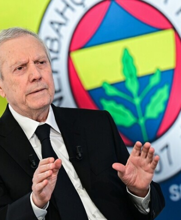 Fenerbahçe Kulübü Başkan Adayı Aziz Yıldırım, AA Spor Masası'nın konuğu oldu