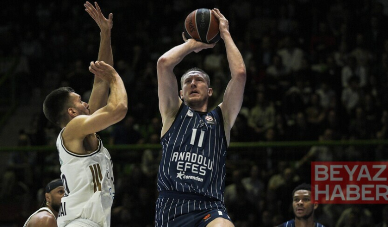 Anadolu Efes'te ayrılık