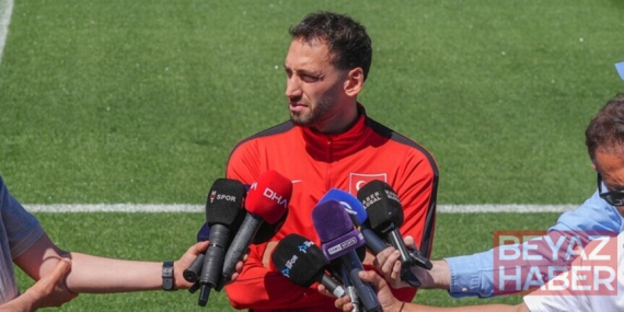Hakan Çalhanoğlu: Bahane bulmadan kendi oyunumuzu oynayıp inşallah maçı kazanacağız