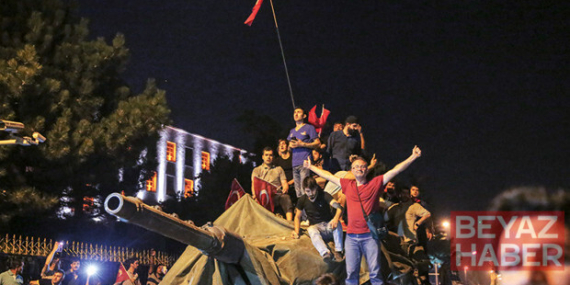 Türkiye'nin ateşten gecesi: Dakika dakika milletin zaferi... 15 Temmuz 2016