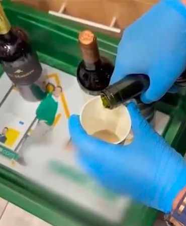 Düsseldorf’tan getirilen şarap şişelerinde 10 kilogram uyuşturucu bulundu; 2 şüpheli tutuklandı