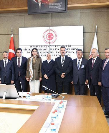 Dilekçe Komisyonu ile İnsan Haklarını İnceleme Komisyonu Üyelerinden Oluşan Alt Komisyon toplandı