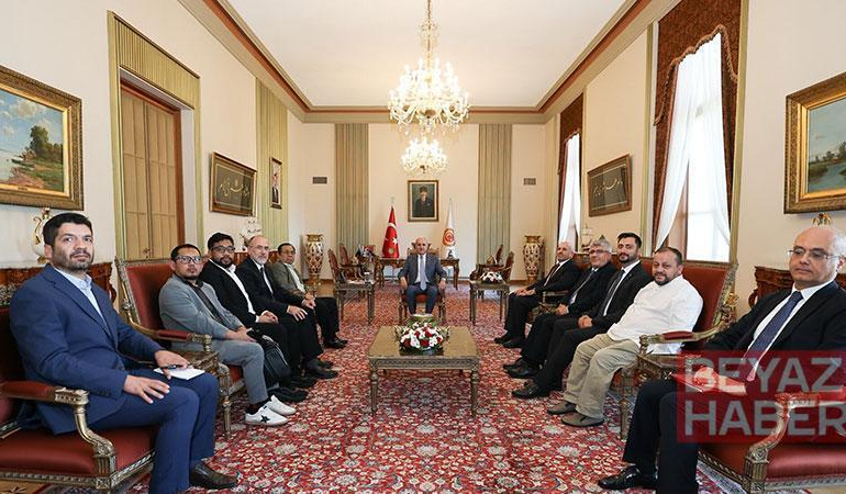 Kurtulmuş, Filipinler Bangsamoro Özerk Bölgesi Kurucu Başkanı İbrahim