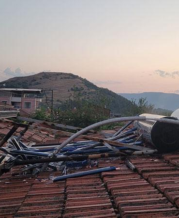 Manisa’da sağanak ve fırtına etkili oldu