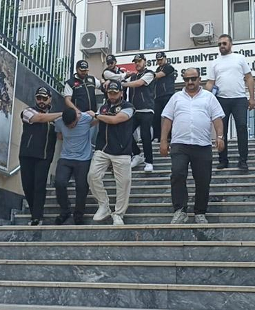 Dolandırıcılara bin 758 Cumhuriyet altınını kaptırdı; şüpheliler adliyeye sevk edildi