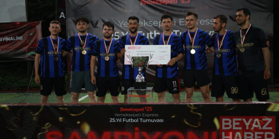 Yemeksepeti Express 25’inci Yıl Futbol Turnuvası’nın şampiyonu ‘Saatte 3’ takımı oldu