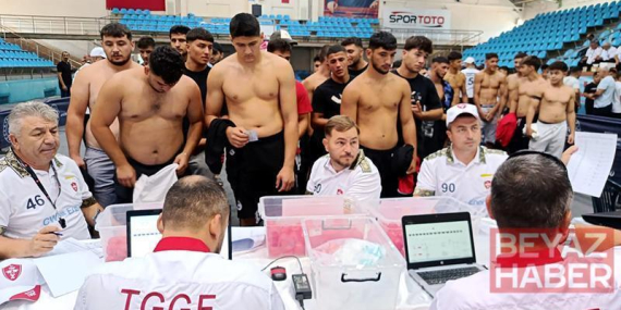 665’inci Kırkpınar Yağlı Güreşleri’nde güreşecek 840 pehlivanın kayıt işlemleri başladı
