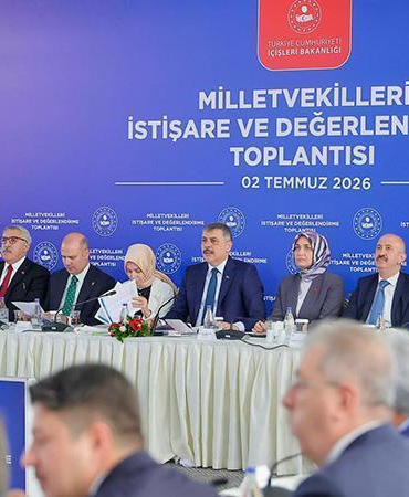 Bakan Çiftçi, AK Parti milletvekilleriyle bir araya geldi