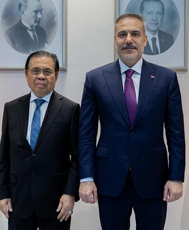Bakan Fidan, Moro İslam Kurtuluş Cephesi lideri İbrahim ile görüştü