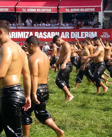 Kırkpınar’da ikinci gün güreşleri başladı
