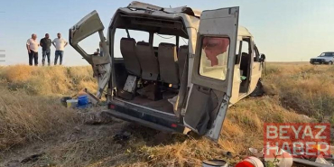 Tarım işçilerini taşıyan minibüs şarampole devrildi; 22 yaralı