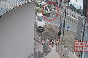 Minibüsün ata çarpması kamerada