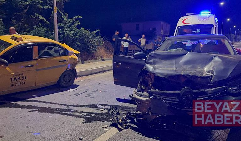 Alkollü sürücünün kullandığı otomobil, taksiye çarptı: 1 yaralı