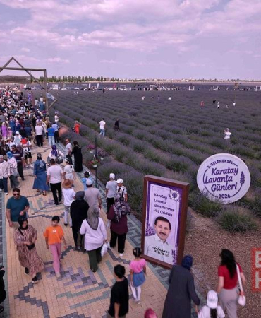 Konya’da ‘Karatay Lavanta Günleri’nde festival coşkusu