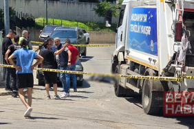 Çöp kamyonunun altında kaldı, hayatını kaybetti