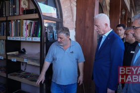 Vali Gül, su baskını yaşanan Üsküdar Sahaflar Çarşısı