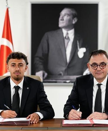 Beşiktaş, İlhan Fakılı ile 4 yıllık sözleşme imzaladı