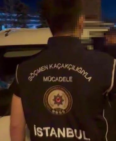Büyükçekmece’de 10 düzensiz göçmen yakalandı, organizatör tutuklandı