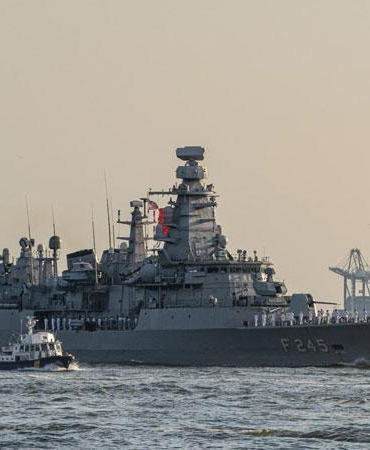 TCG Oruçreis, New York