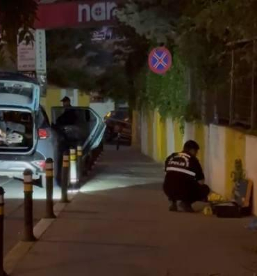 Beylikdüzü’nde denetim sırasında polis ile şüpheliler arasında arbede: 1 kişi silahla yaralandı