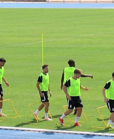 Beşiktaş günün ilk antrenmanını yaptı
