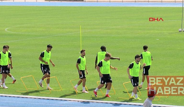 Beşiktaş günün ilk antrenmanını yaptı