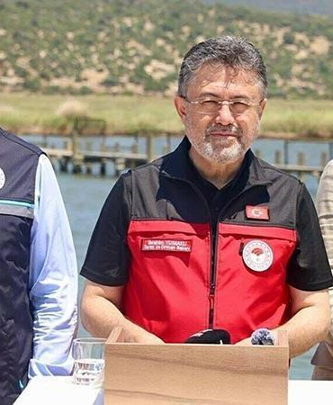 Bakan Yumaklı: Su ürünlerinde 2028 yılı hedefimiz 3 milyar dolar ihracat