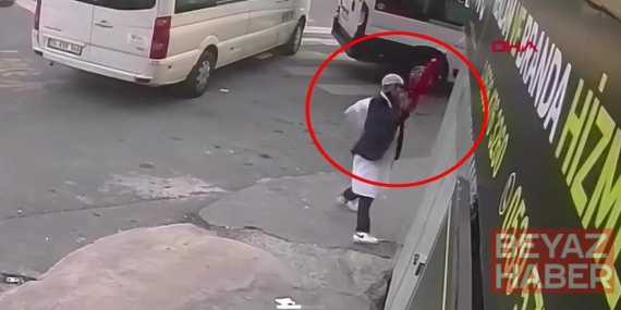 Türk bayrağına çirkin saldırı! 11 ayrı suç kaydı daha bulunan şüpheli yakalandı
