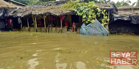 Bangladeş’te sel nedeniyle hayatını kaybedenlerin sayısı 51’e yükseldi