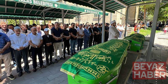 Kazada ölen uzman çavuş, eşi ve 8 aylık bebekleri toprağa verildi