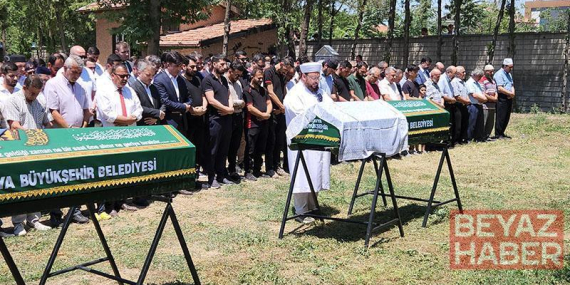 Kazada ölen anne ile kızı, son yolculuklarına uğurlandı