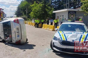 Kamyonla çarpışan otomobil takla attı: 1 çocuk öldü, 3 yaralı