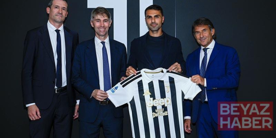 Juventus, Zeki Çelik ile 3 yıllık sözleşme imzaladı