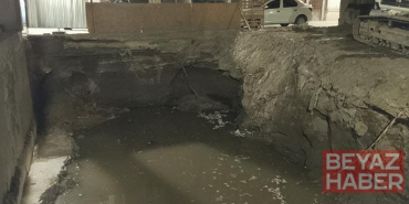 Silivri’de inşaat hâlindeki binanın temelinde toprak kaydı; sokak trafiğe kapatıldı