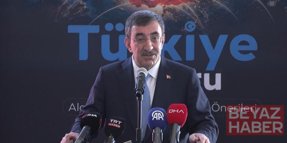 Cevdet Yılmaz: Ekonomik olarak dünyadan 1,8 puan daha yüksek bir hızla büyümüşüz