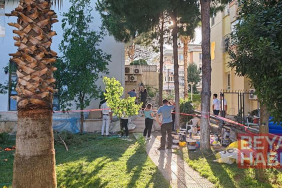 İzmir’de asma iskele devrildi: 3 işçi yaralandı