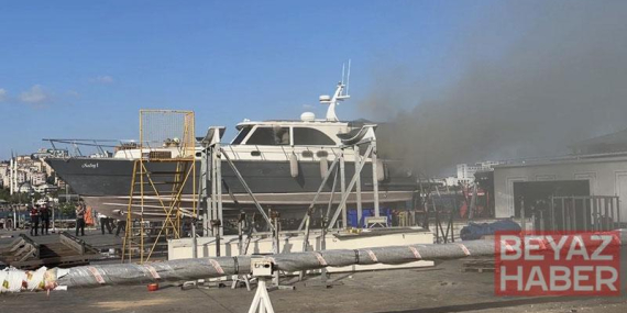 Pendik Marina’da bakımdaki teknede çıkan yangın söndürüldü