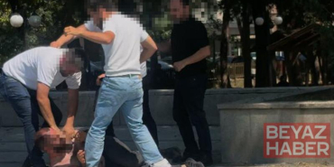 Tartıştıkları kişiyi döven 4 kişi gözaltına alındı; olay kamerada