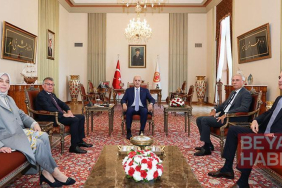 TBMM Başkanı Kurtulmuş, AK Parti Grubu ile görüştü
